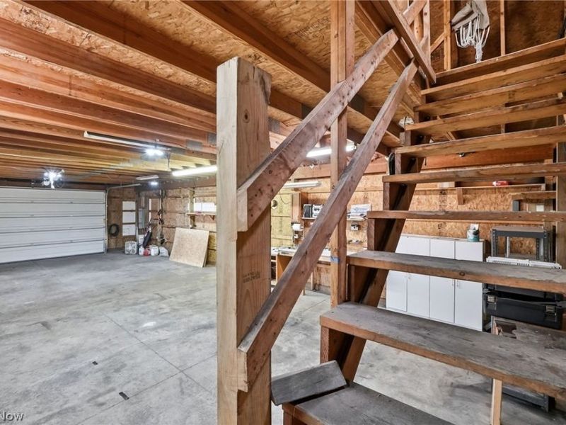 13034 Stratford Trail, Chesterland, OH 44026 Photo 5