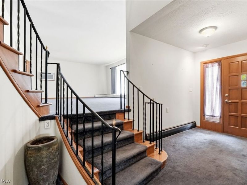 13034 Stratford Trail, Chesterland, OH 44026 Photo 9