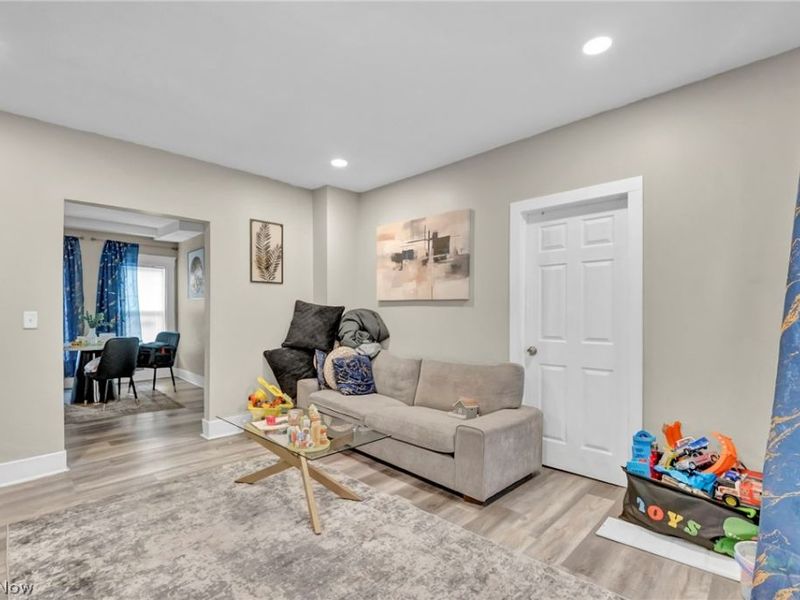 2235 E 101st Street, Cleveland, OH 44106 Photo 10