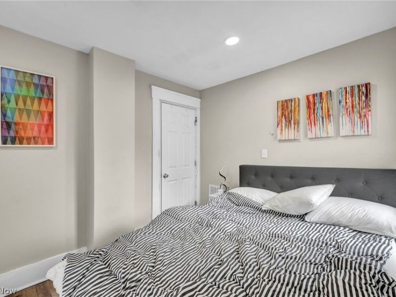 2235 E 101st Street, Cleveland, OH 44106 Photo 13