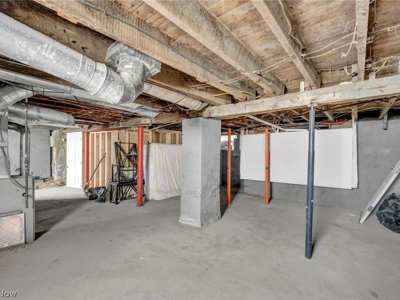 2235 E 101st Street, Cleveland, OH 44106 Photo 40