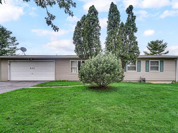 632 Old Forge Road, Valparaiso, IN 46385