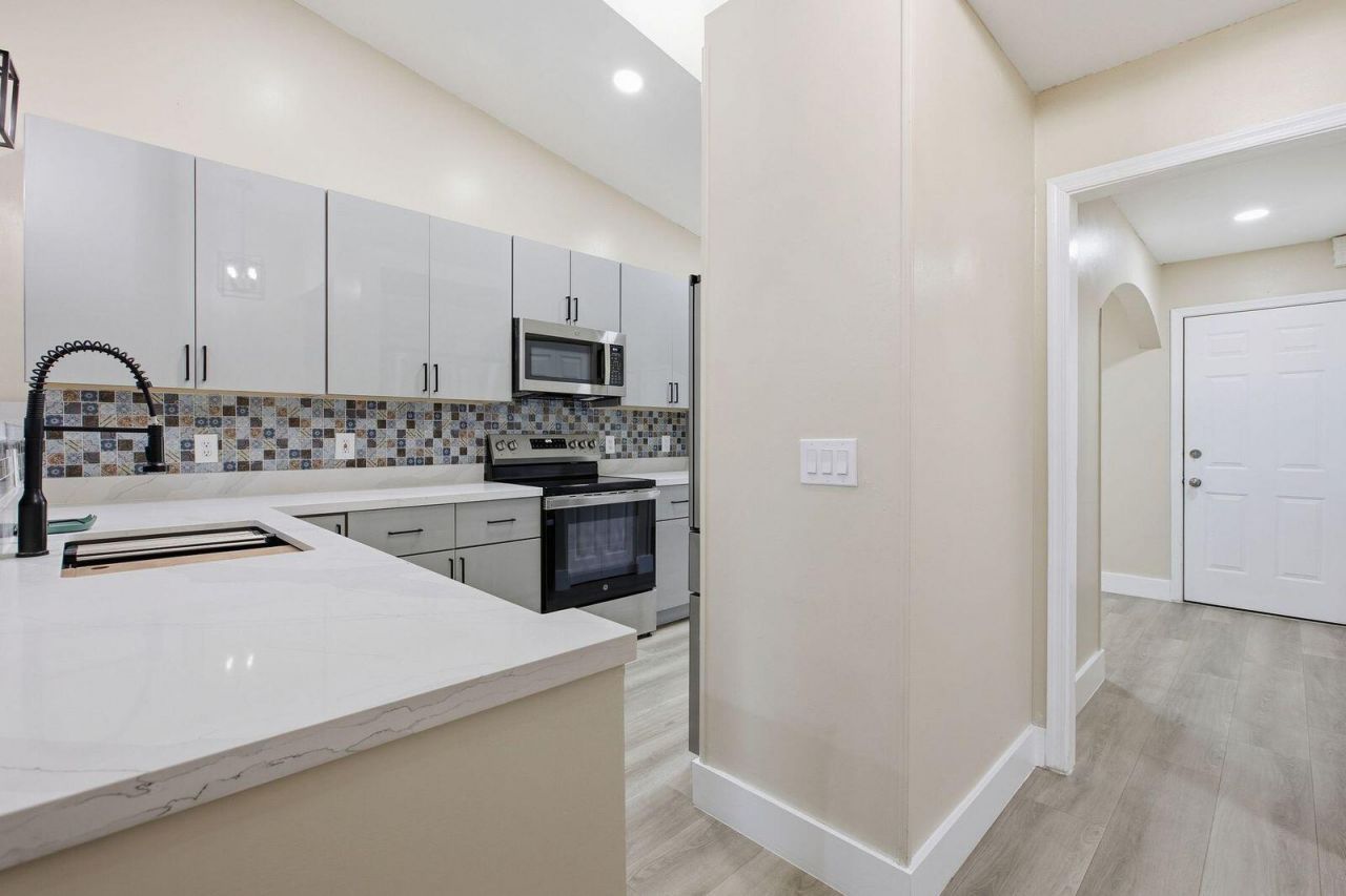 94 Sausalito Circle, Boynton Beach, FL 33436 Photo