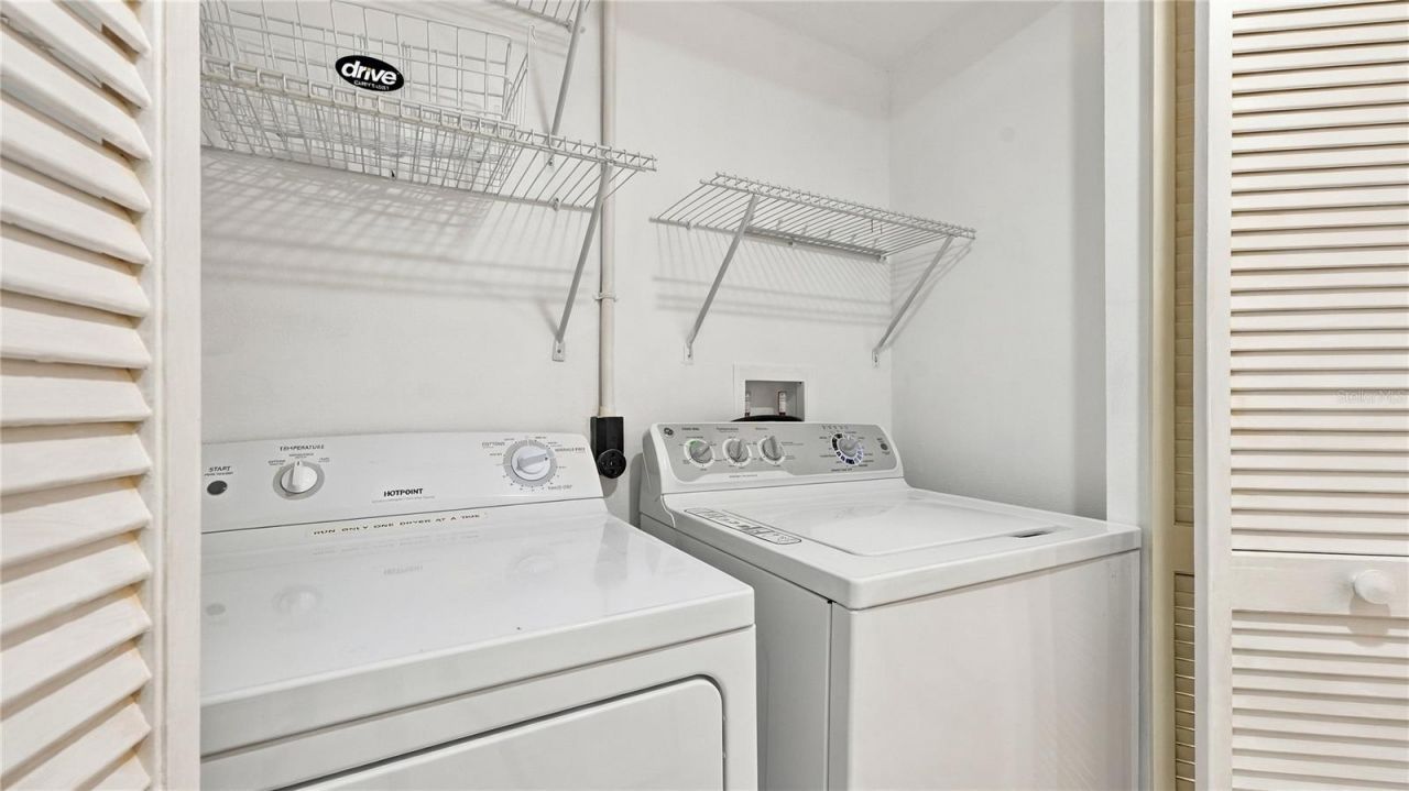 4802 Kestral Park Circle , Unit 22, Sarasota, FL 34231 Photo