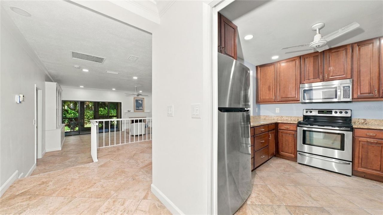 4802 Kestral Park Circle , Unit 22, Sarasota, FL 34231 Photo