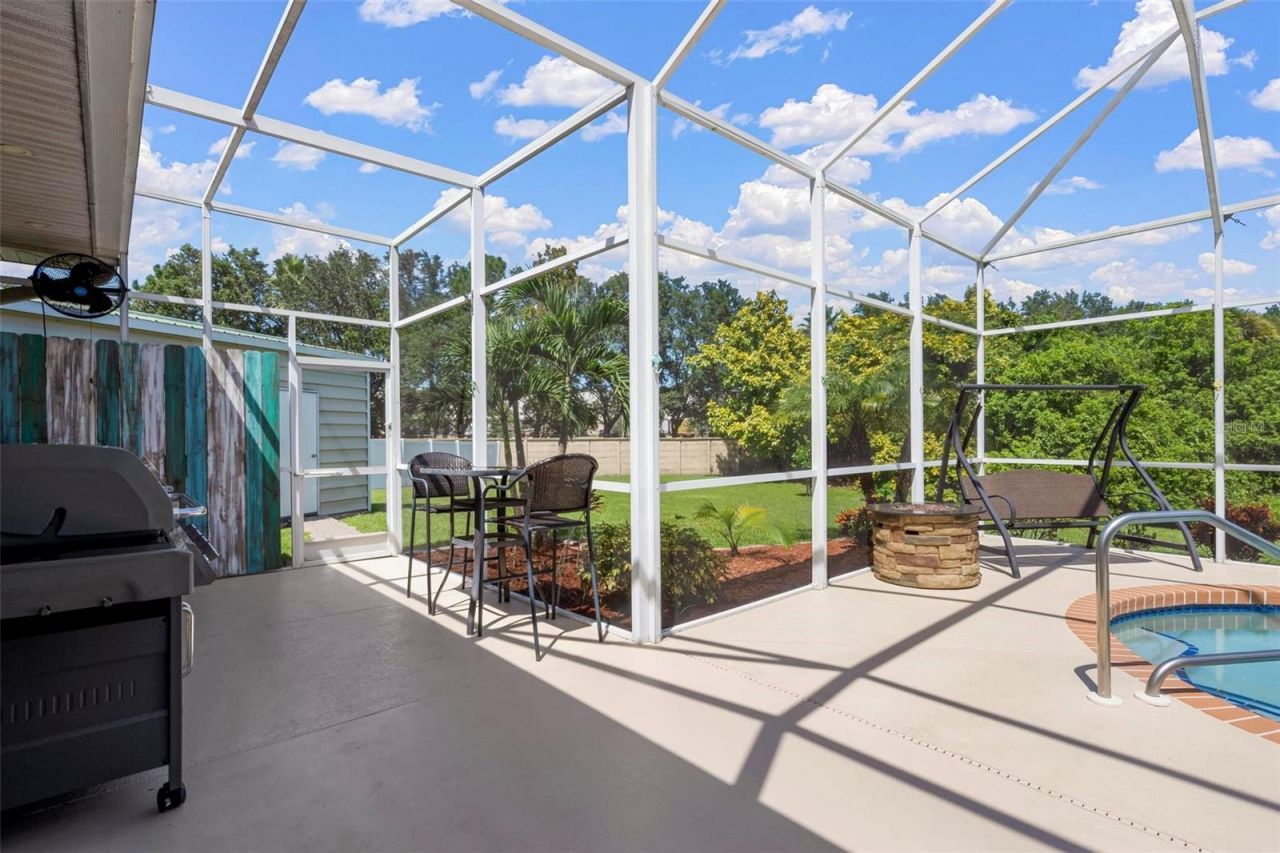 2411 49th Avenue E, Bradenton, FL 34203 Photo