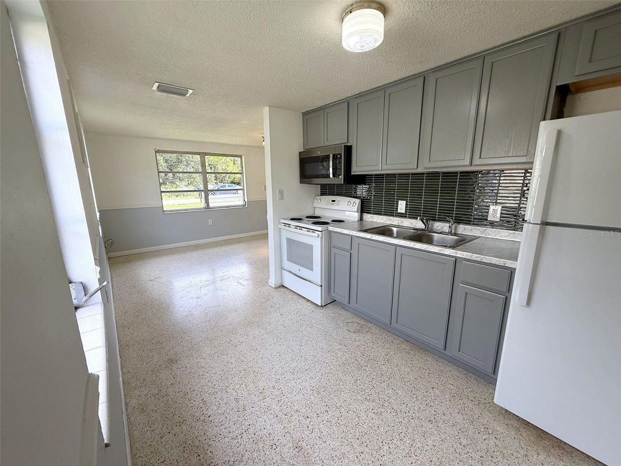 2619 Pompano Drive , Sebring, FL 33870 Photo