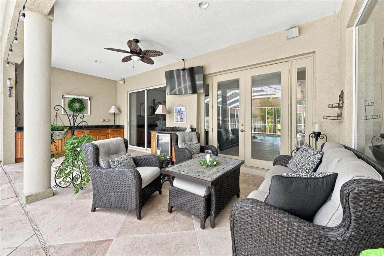 2103 Boot Lake Circle , Tampa, FL 33612 Photo
