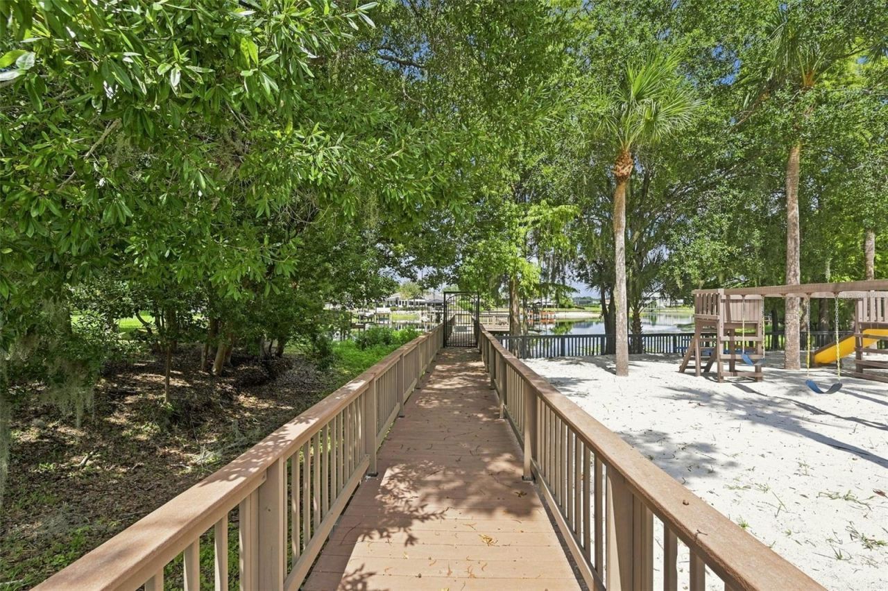 2103 Boot Lake Circle , Tampa, FL 33612 Photo
