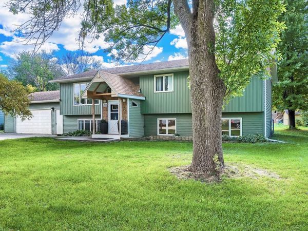 311 Dakota Street W, Vermillion, MN 55085