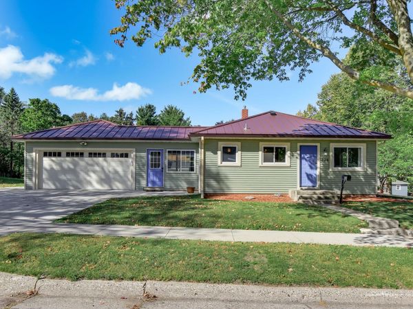 228 5th Avenue NE, Faribault, MN 55021