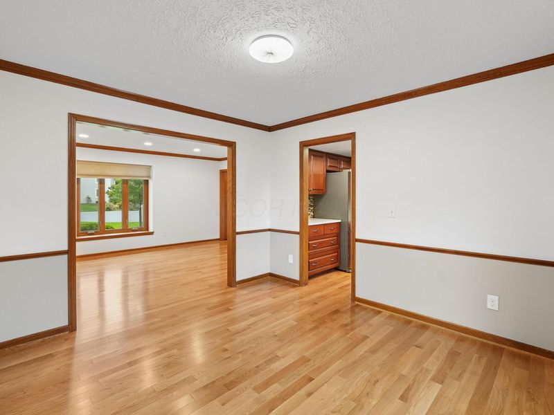8414 Netherlands Place, Columbus, OH 43235 Photo 10