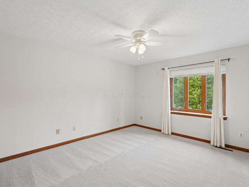 8414 Netherlands Place, Columbus, OH 43235 Photo 23