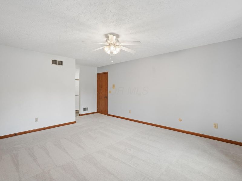 8414 Netherlands Place, Columbus, OH 43235 Photo 24