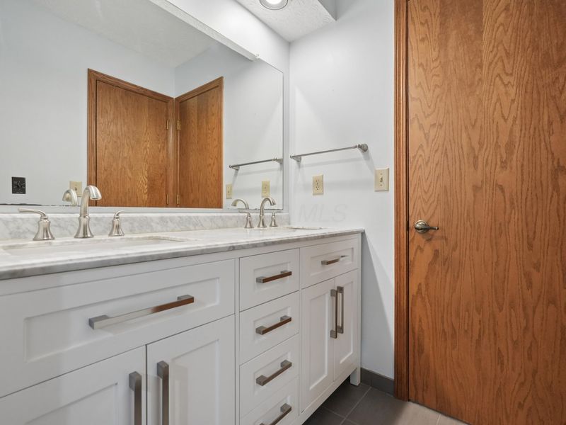 8414 Netherlands Place, Columbus, OH 43235 Photo 25