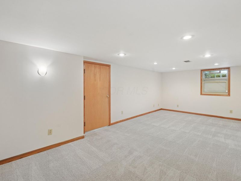 8414 Netherlands Place, Columbus, OH 43235 Photo 40