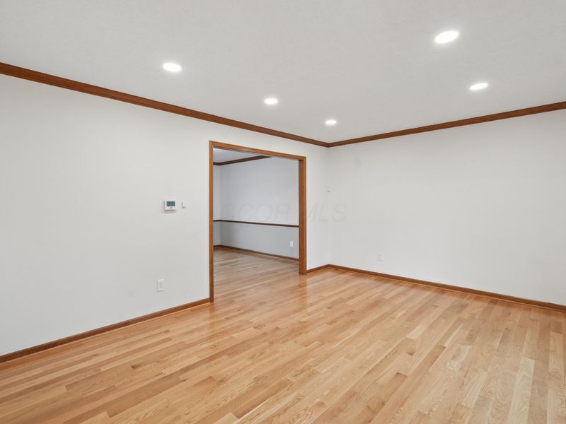 8414 Netherlands Place, Columbus, OH 43235 Photo 7