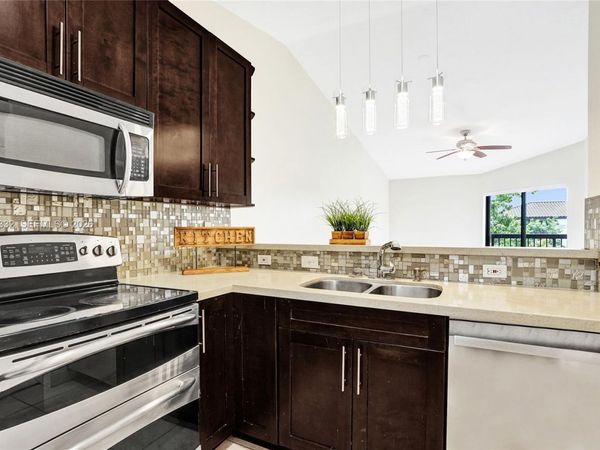 9946 Nob Hill Pl , Unit 9946, Sunrise, FL 33351
