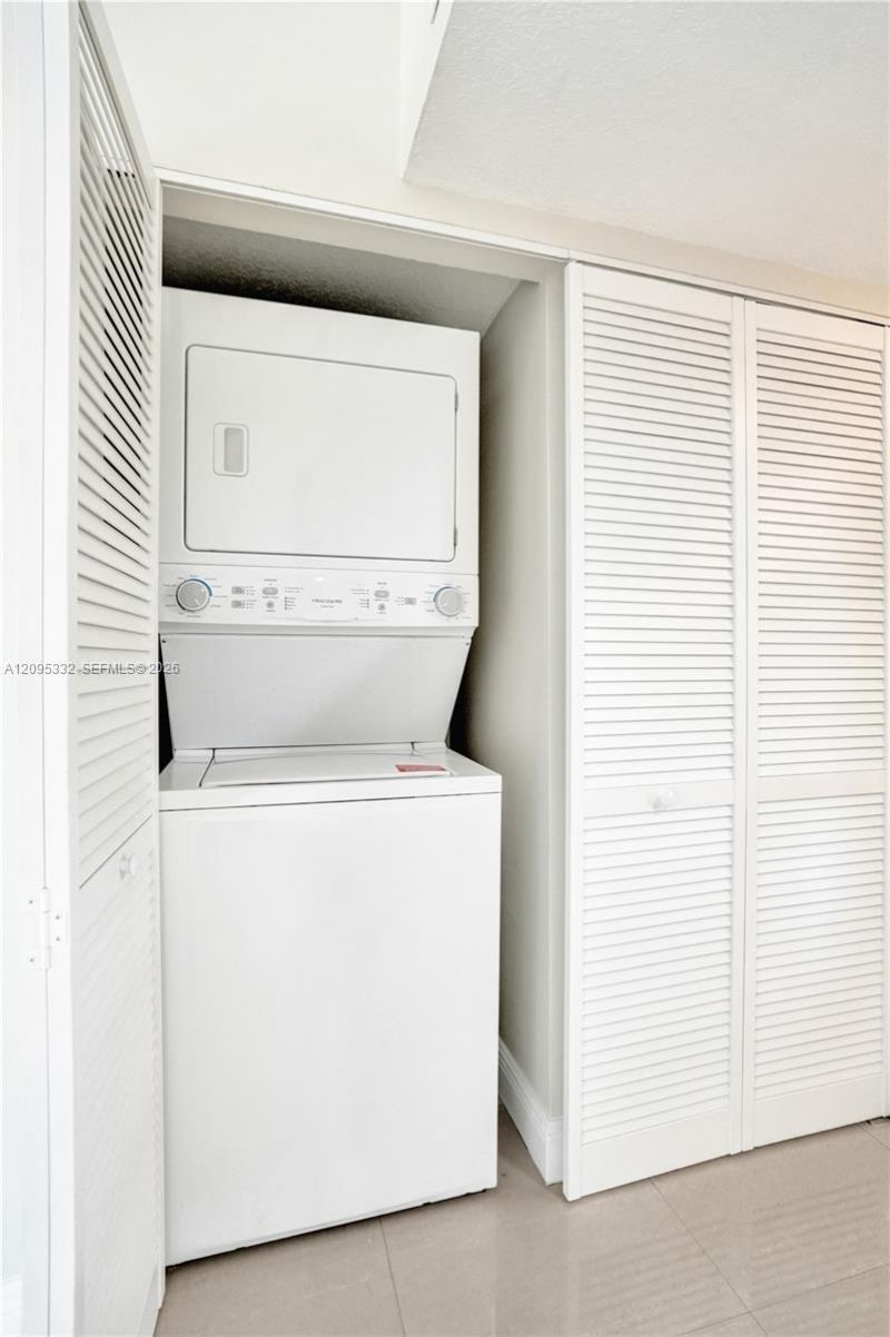 9946 Nob Hill Pl, Unit 9946, Sunrise, FL 33351 Photo