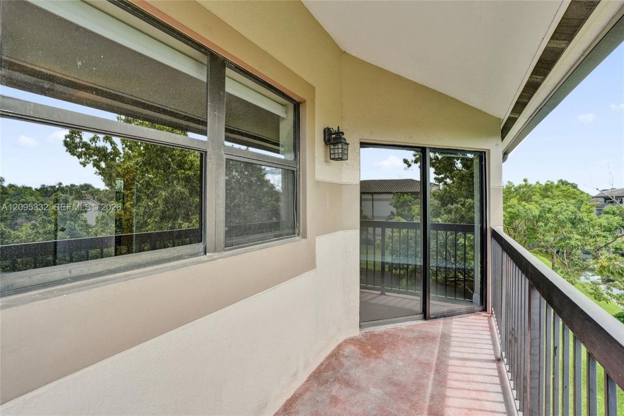 9946 Nob Hill Pl, Unit 9946, Sunrise, FL 33351 Photo