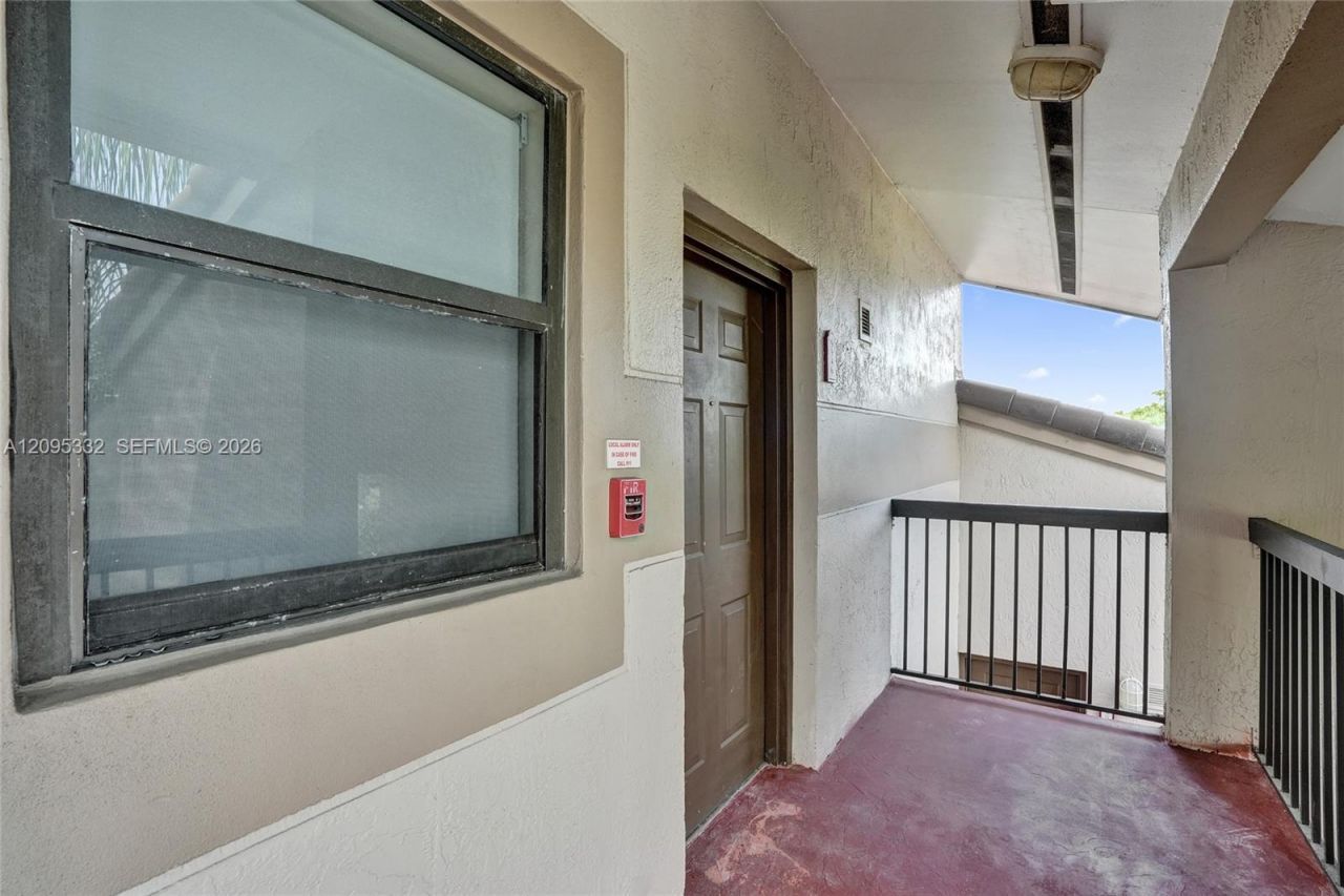 9946 Nob Hill Pl, Unit 9946, Sunrise, FL 33351 Photo