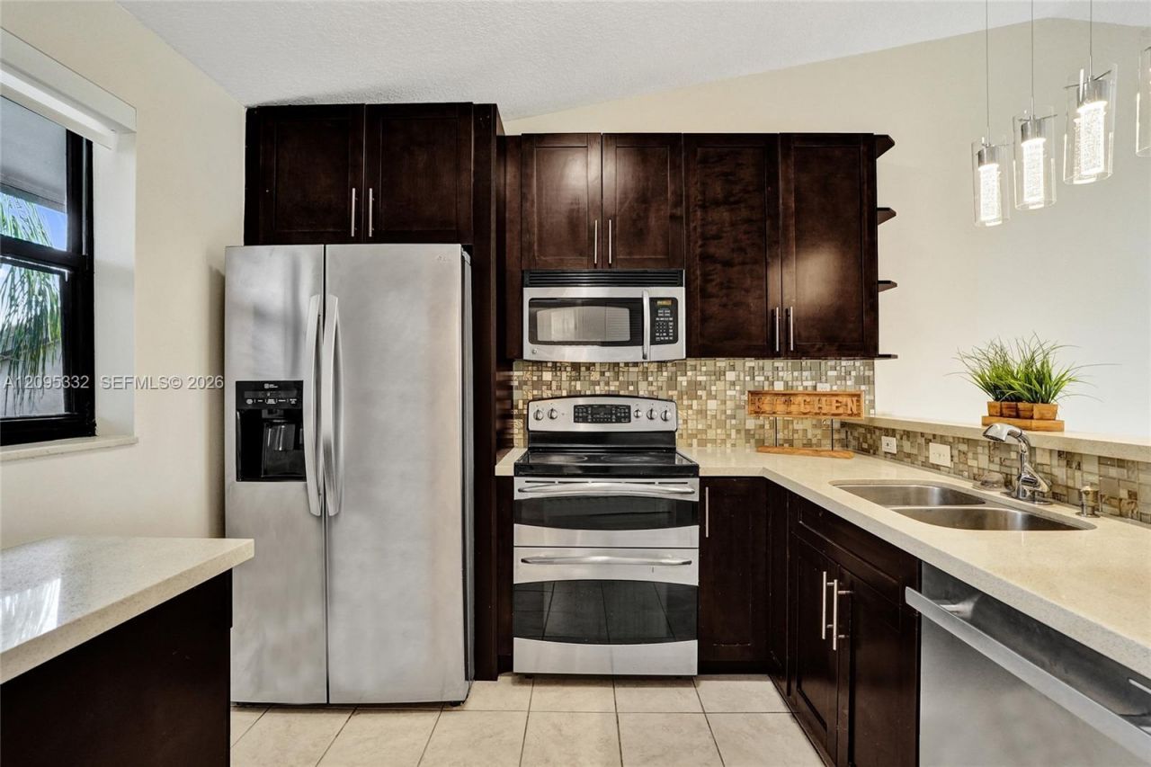 9946 Nob Hill Pl, Unit 9946, Sunrise, FL 33351 Photo