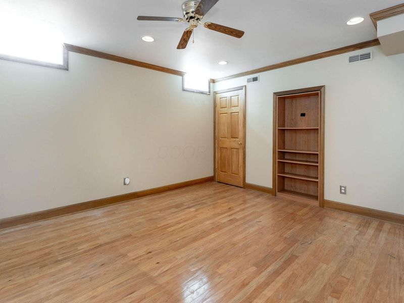 38 E Beck Street, Columbus, OH 43215 Photo 38