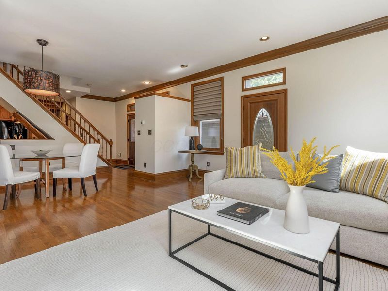 38 E Beck Street, Columbus, OH 43215 Photo 7