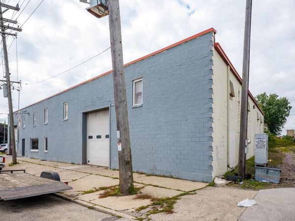 5526 19th AVENUE, Kenosha, WI 53140