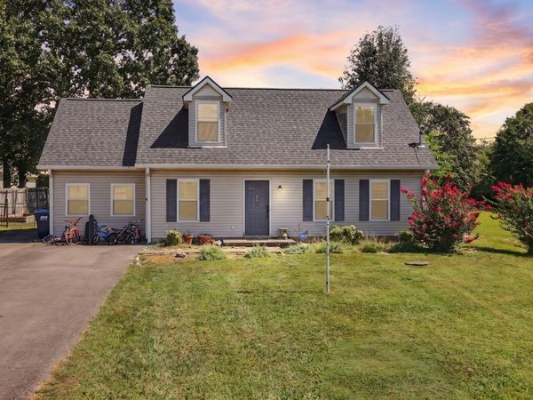 242 Antler Dr, Murfreesboro, TN 37130