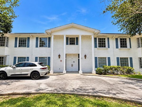 2171 NE 66th Street, Unit 828, Fort Lauderdale, FL 33308