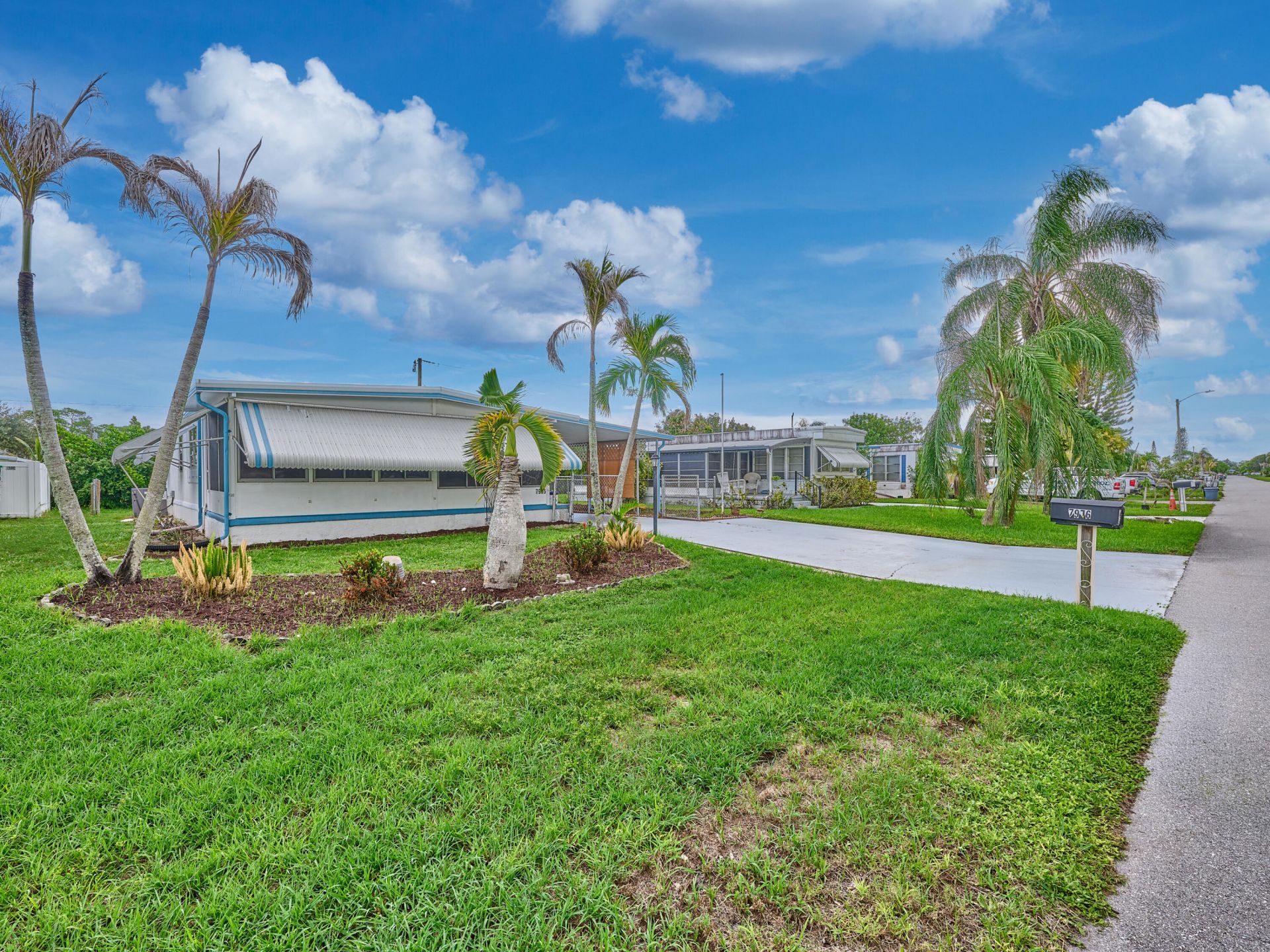 7965 SE Wren Avenue, Hobe Sound, FL 33455 Photo