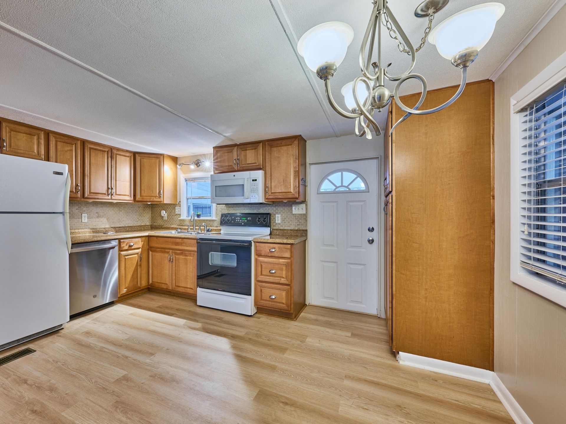 7965 SE Wren Avenue, Hobe Sound, FL 33455 Photo