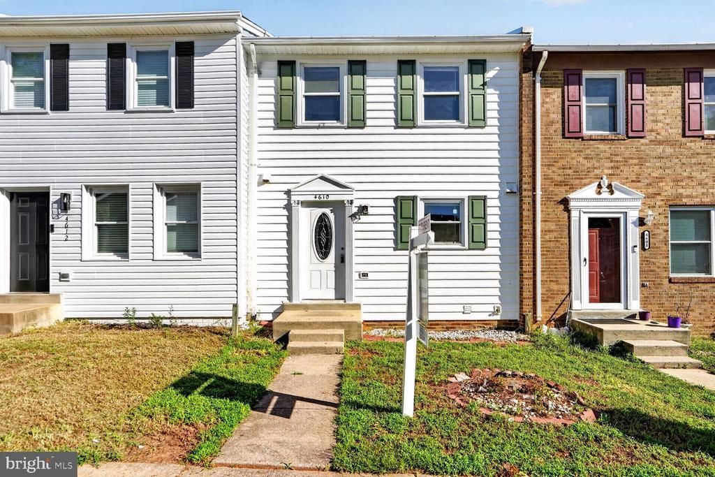 4610 Charlton Court, Woodbridge, VA 22193 Main Photo