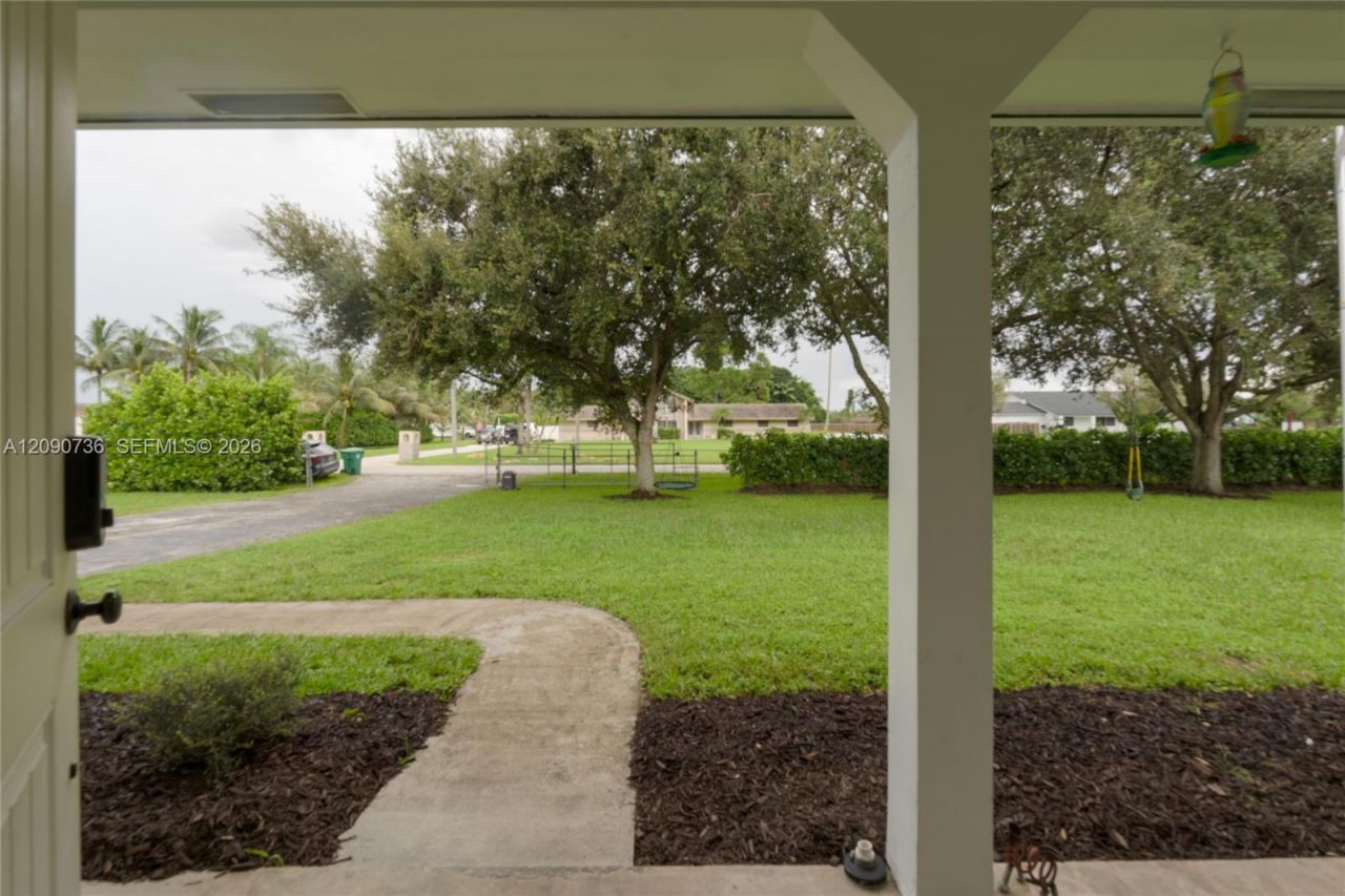 4875 SW 163rd Ave , Southwest Ranches, FL 33331 Photo