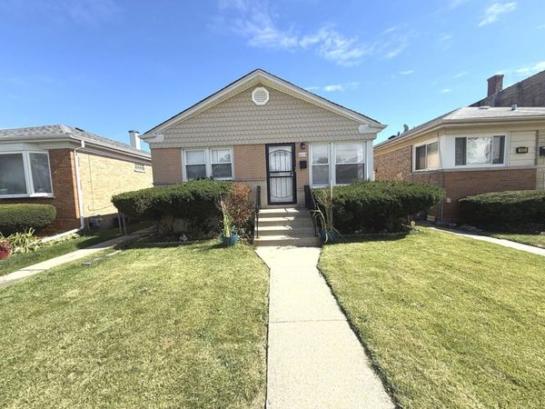 1023 32nd Avenue , Bellwood, IL 60104