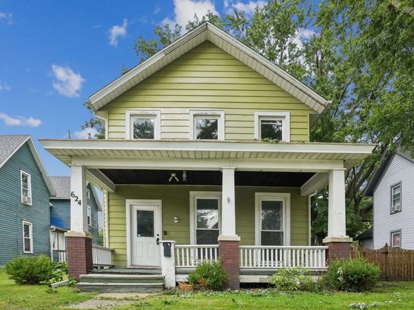 624 W 16th Street , Davenport, IA 52803