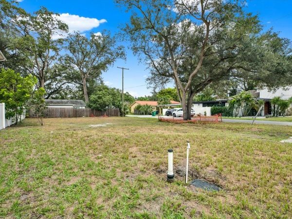 3201 W FIELDER STREET , TAMPA, FL 33611