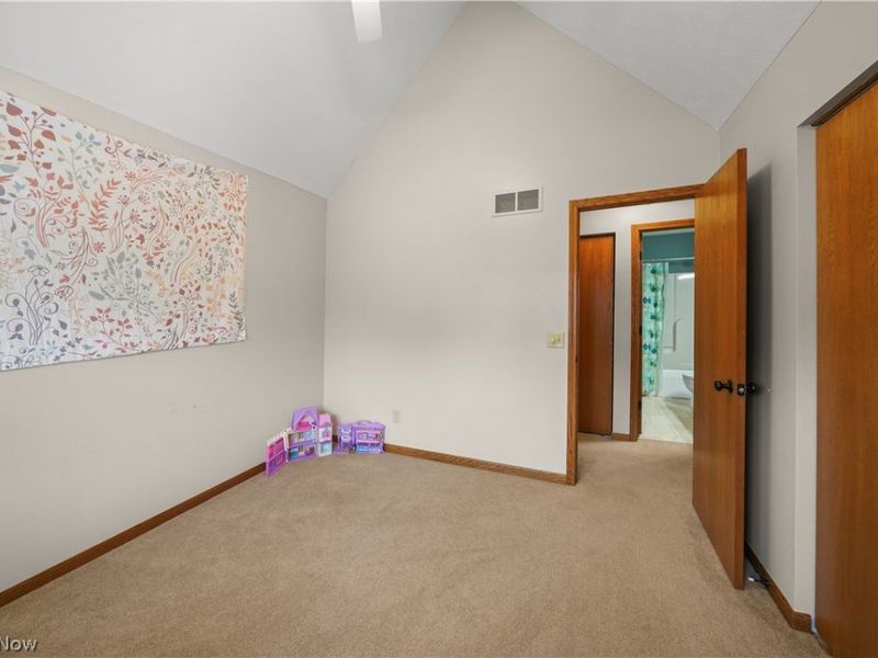 411 Hillbrook Drive, Cuyahoga Falls, OH 44223 Photo 26