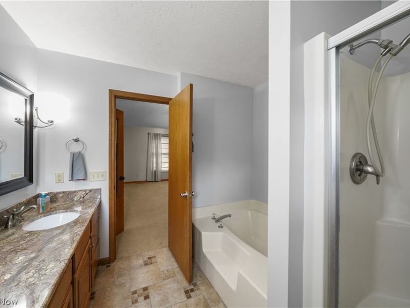411 Hillbrook Drive, Cuyahoga Falls, OH 44223 Photo 30
