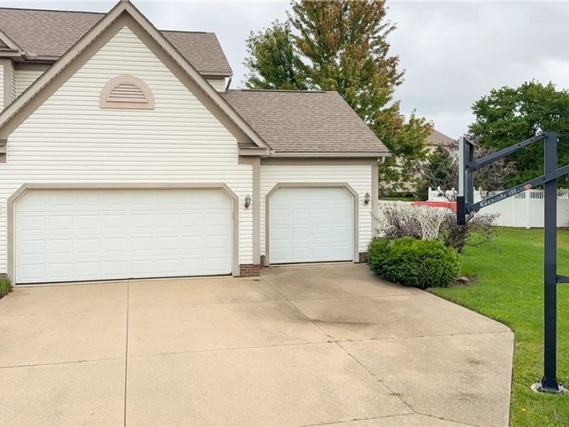 411 Hillbrook Drive, Cuyahoga Falls, OH 44223 Photo 36