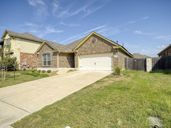 118 Millsaps CT, Bastrop, TX 78602
