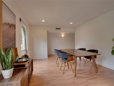 8515 Londonderry Lane, Dallas, TX 75228