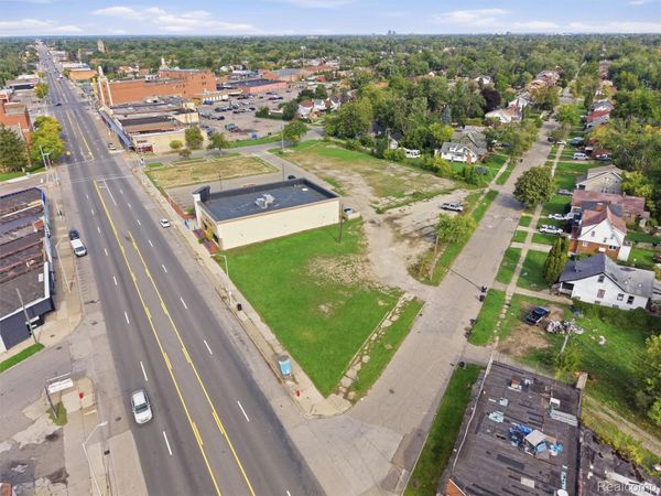 15218 Grand River Avenue , Detroit, Mi 48227