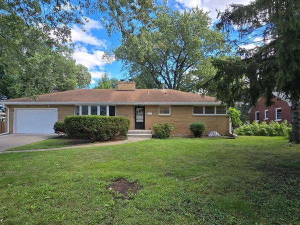 3926 Idaho Avenue N, Crystal, MN 55427