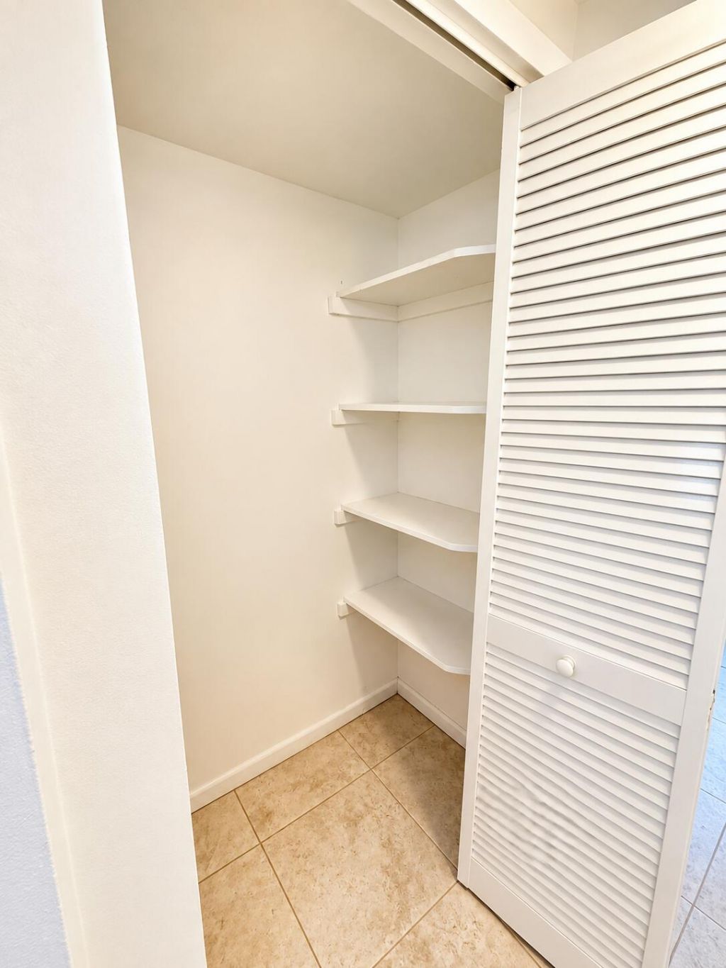 2050 Oleander Boulevard, Unit 7-104, Fort Pierce, FL 34950 Photo