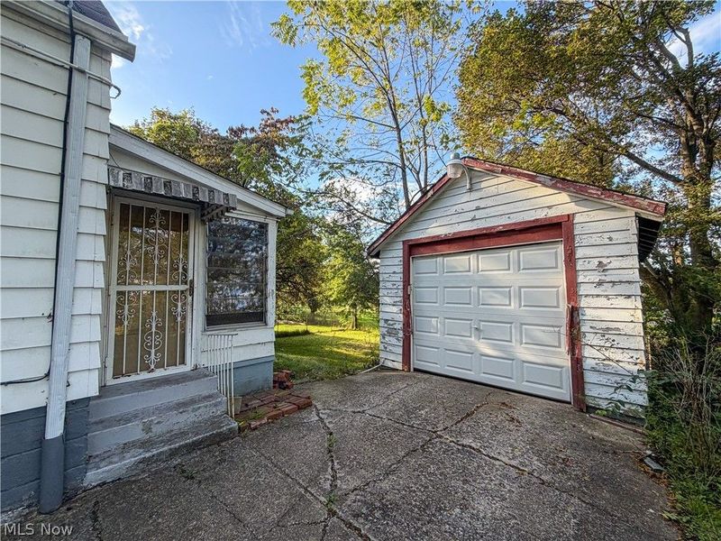 426 E Laclede Avenue , Youngstown, OH 44507 Photo 14