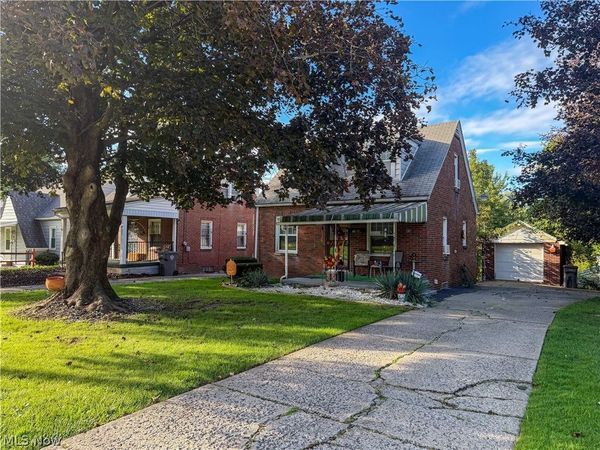 418 E Laclede Avenue , Youngstown, OH 44507