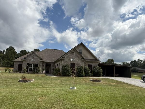 106 Drive 1447, Mooreville, MS 38857