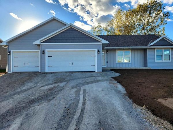 401 TRISTAN DRIVE, Shawano, WI 54166